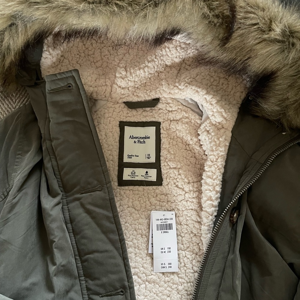 Abercrombie Parka brand new!